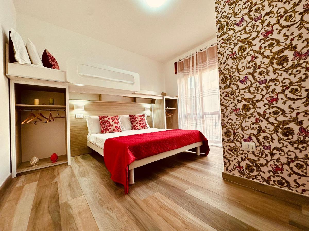 B&B The Sea - Family Rooms - Free Parking Tropea Bagian luar foto