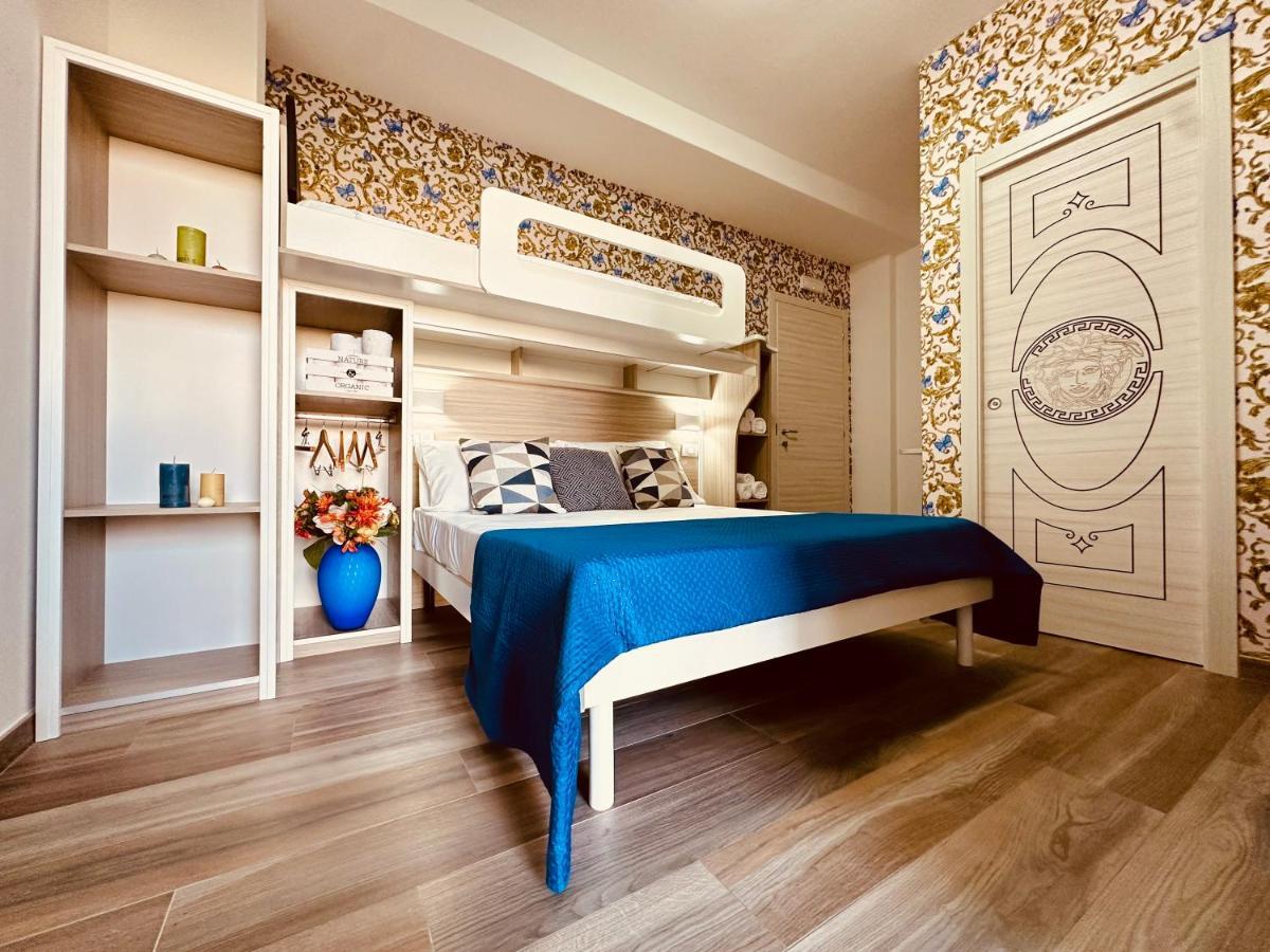 B&B The Sea - Family Rooms - Free Parking Tropea Bagian luar foto