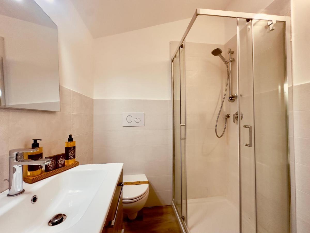 B&B The Sea - Family Rooms - Free Parking Tropea Bagian luar foto